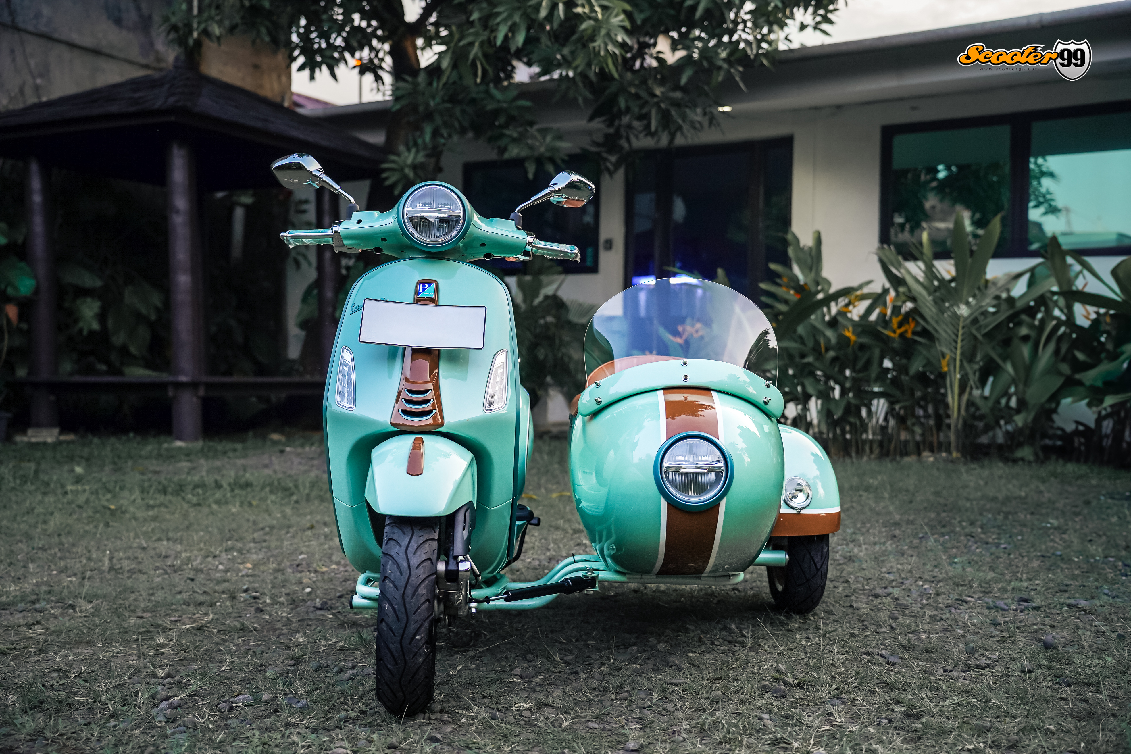 Sidecar Kit for Vespa GTS – Mint Brown front view